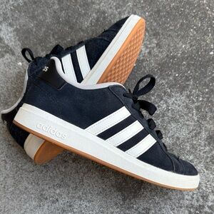 Adidas kids Black Sneakers with White Stripes 4.5 big kid